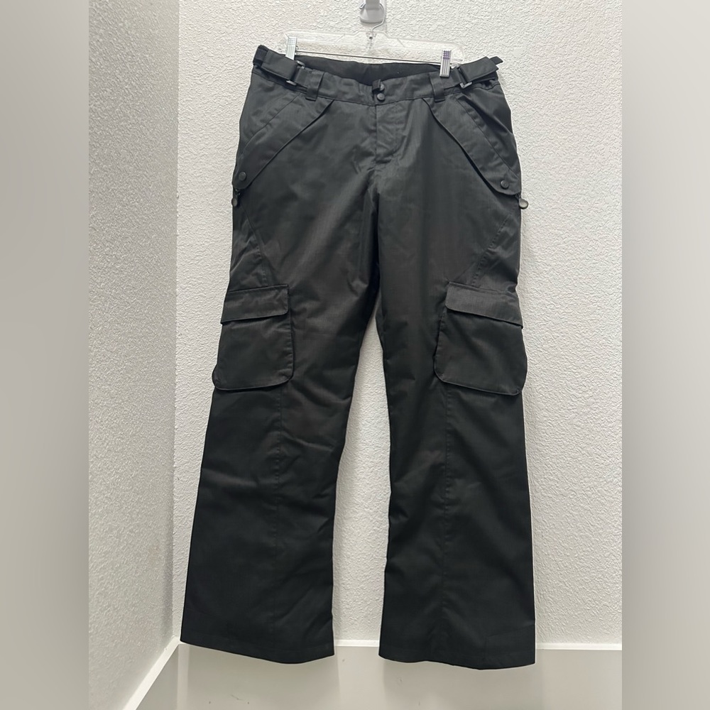 Black ski pants.  Size large